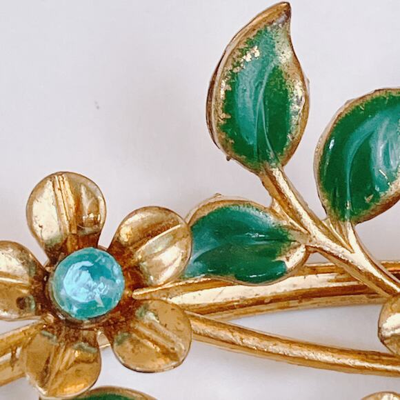 Vintage 1940s Brooch Wishbone Floral Rhinestone Enamel Mid Century Gold Tone Pin - Picture 5 of 10